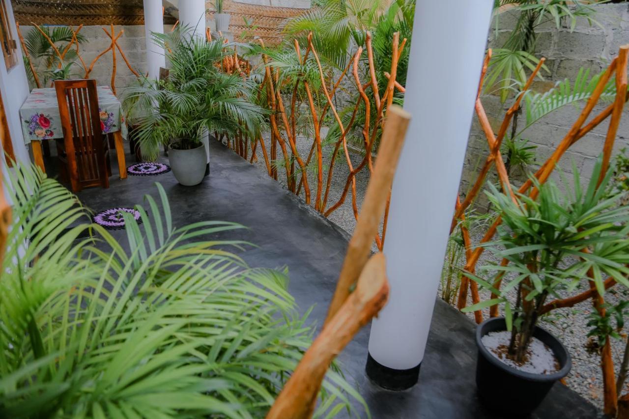 Ruwan Jungle Homestay Мириса Екстериор снимка