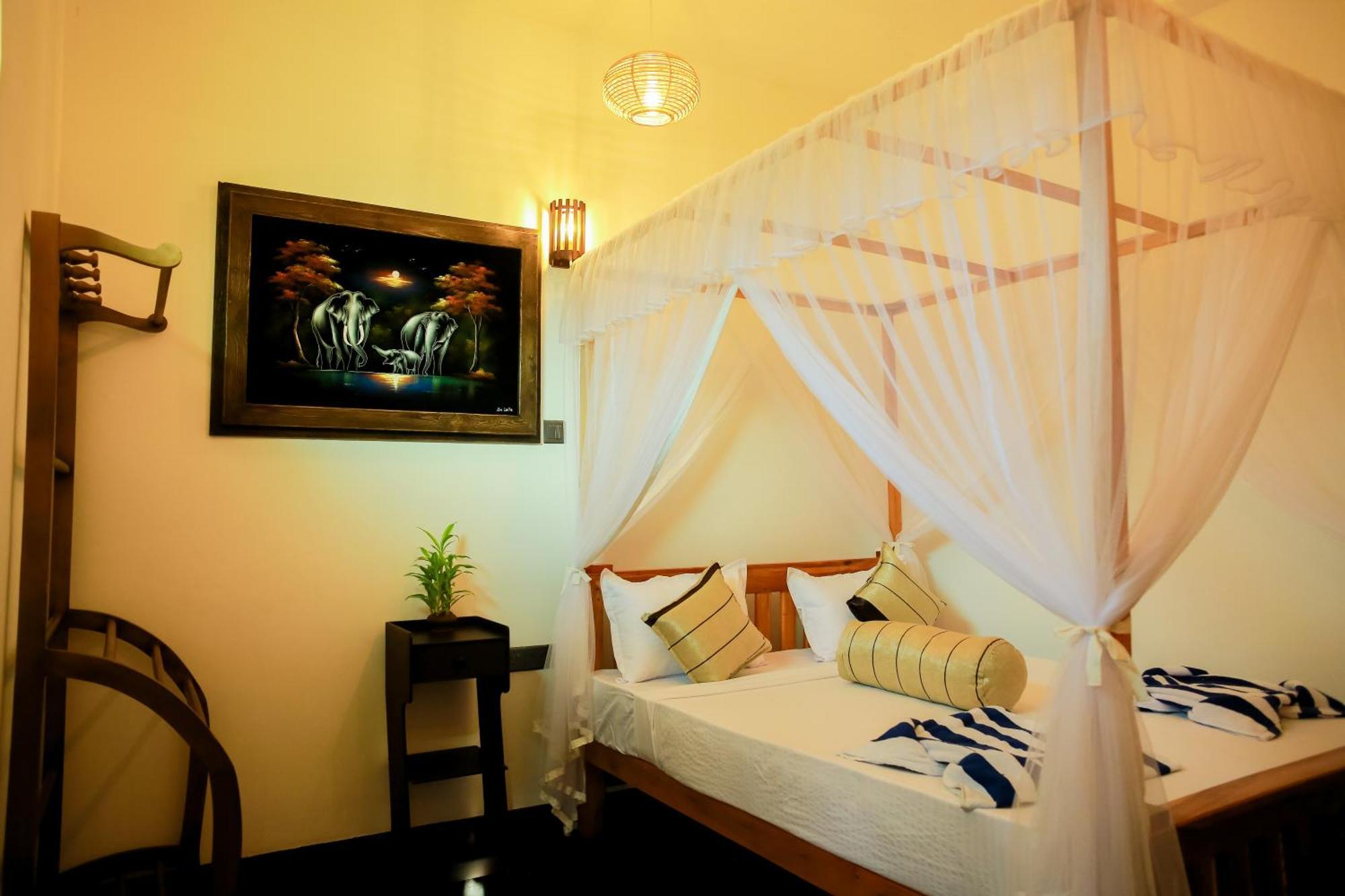 Ruwan Jungle Homestay Мириса Екстериор снимка