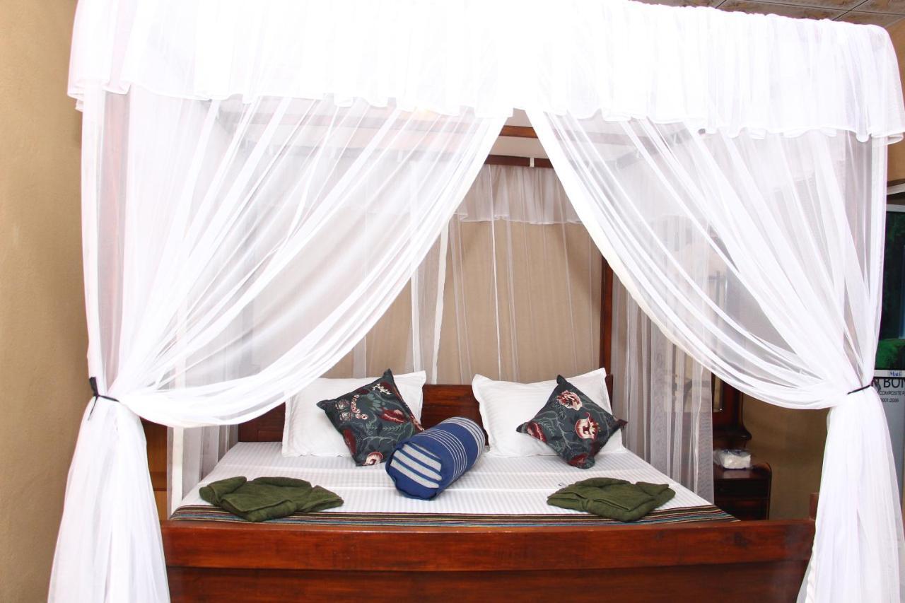 Ruwan Jungle Homestay Мириса Екстериор снимка